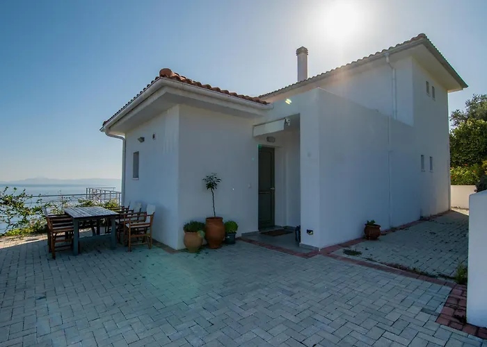 Heritage Villa Glossa